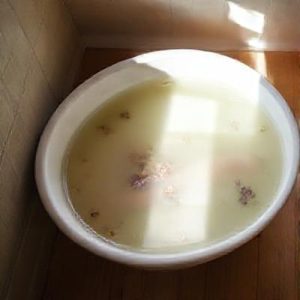 🌿 The Mother’s Bath – Postpartum Sitz Ritual